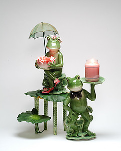 Frog  With Umbrella  or Frog with Candle