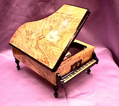 Sorrento Birdseye Maple Piano Music Box
