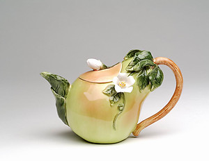 Porcelain Decorative Pear Teapot